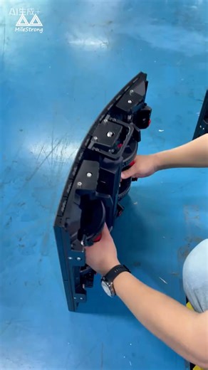 76K views · 504 reactions | Make the screen more than just a flat surface#MileStrong #leddisplay #ledscreen #ledrentalscreen #stagedesign | Whaley94 | Facebook