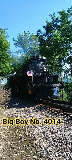 Big Boy No. 4014, the world's largest working steam engine! #train #railfan
