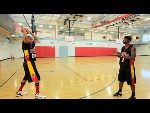 How to Make an Overhead Pass | Basketball