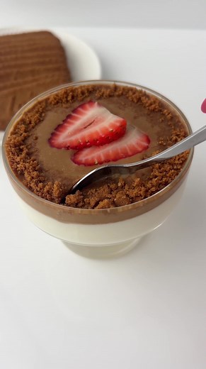 Biscoff and Vanilla Yoghurt Bowl Recipe