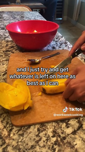 Freezing Mangoes for smoothies or margaritas #mangoes #smoothies #freezingfruit #cuttingmangoes #howtocutmangoes