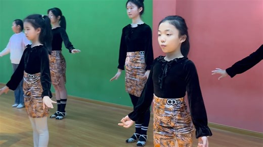 拉丁第一节都练些什么