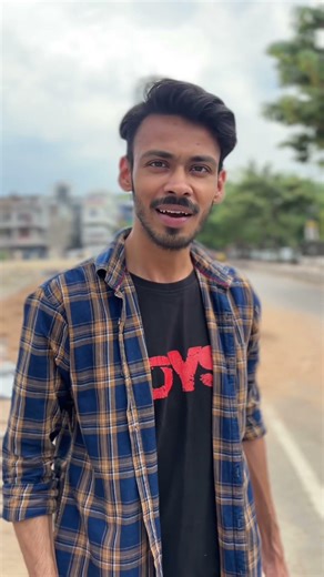 Jugaad hai ! #comedy #betrayal #relatable #fun #petrol #bike #payment #water #colour #viral #trend