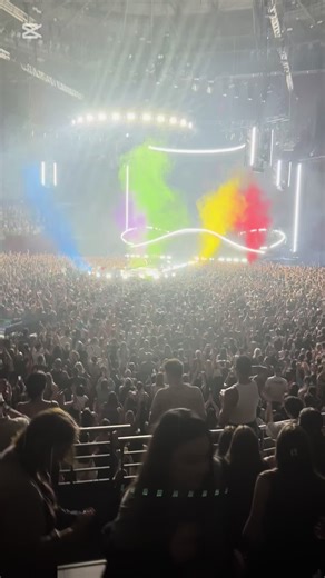 #CapCut #Dualipa2025✨@Isabella