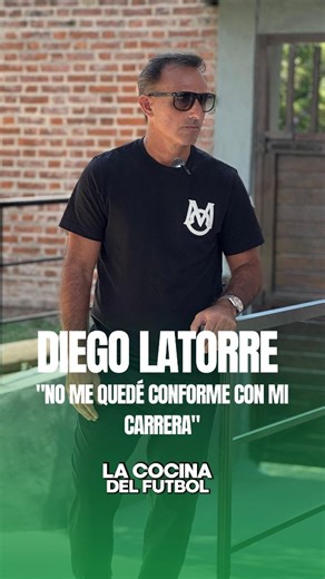 La Cocina del Fútbol on Instagram: ""NO ME QUEDÉ CONFORME CON MI CARRERA" Diego Latorre y la mirada sobre su carrera... ¿Se quedó conforme? Descubrilo ahora mismo en la charla que tuvo con @borsa666_. ▶️Ya podés disfrutar de la entrevista completa en nuestro canal de Youtube: La Cocina del Futbol 10 (LINK EN BIO) #diegolatorre #boca #LaCocinadelFutbol #argentina"