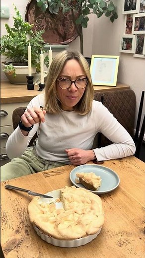 Delicious Deb's Cosy Kitchen Lemon Meringue Pie - Perfect pudding for family Sunday lunch!!