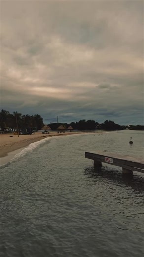 This weather has been lovely, so lovely I haven’t posted in a few days. The point and peninsula are starting to boom again, good to see here in Placencia even with all the craziness in the world. #placencia #belize | Dominic Delaney