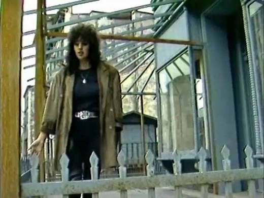 Dragana Mirkovic i Juzni Vetar - Milo moje  sto te nema (Official Video)