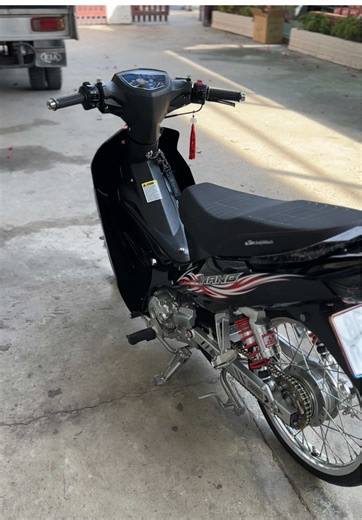 Celebrating 5000 Pho Lâuu Milestone