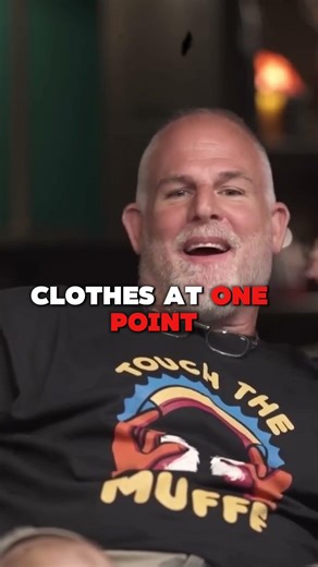 Delta Forces John McPhee Took Saddam’s Clothes As A Trophy