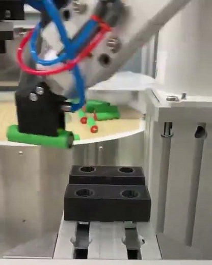 FlexiBowl® 500 | Batteries Pick & Place [Epson] #partsfeeding