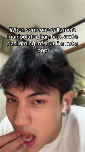 Understanding a Manipulative Person: Gaslighting and Deception Explained