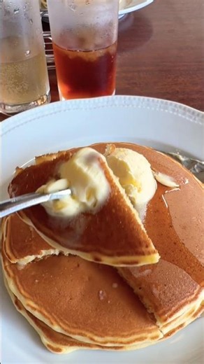 ロイホでパンケーキ #おかま #グルメ #パンケーキ #ロイヤルホスト