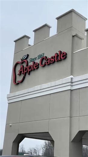 Our foodie Friday feature is nothing but cookies!! Cookies are a food group all their own during the holidays and cookies purchased from a cookie walk count as zero calories since you’re walking while purchasing… right!? Happy cookie walk season! #visitmercercountypa #cookiewalks #holidaycookies @alliescookies @applecastleorchard | Visit Mercer County PA