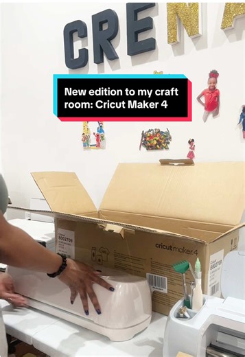 Unboxed my new @Cricut Maker 4 🩷 #Crenaytive #CricutMaker4 #CustomPartyFavors #Craftpreneur