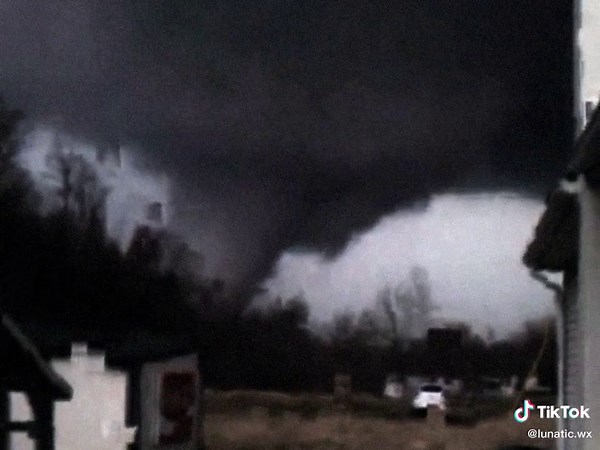 Henryville EF4. | In the afternoon hours of March 2, 2012, a deadly and destructive tornado moved through several communities in the states of Indiana and Kentucky, killing at least 11 people. The tornado was part of a larger severe weather outbreak in March 2012; the tornado was the single deadliest of the outbreak. The tornado devastated the towns of New Pekin, Marysville and Henryville, Indiana, leaving damages totaling in excess of $58 million (2012 USD) in its wake. The National Weather Ser