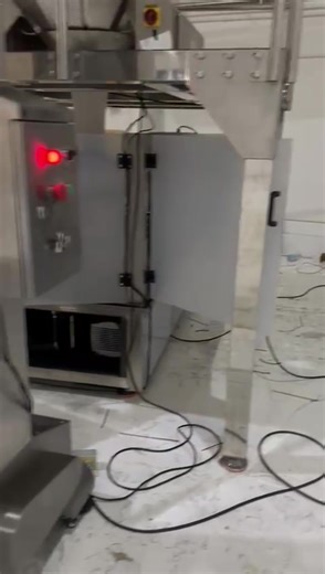 The fully automatic bag-filling packaging machine has been installed successfully.#packing