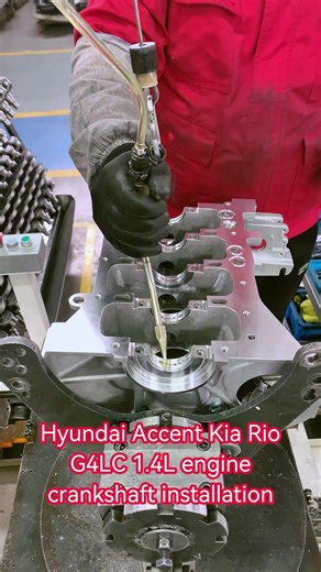 Hyundai/Kia G4LC 1.4L engine crankshaft installation. #carengine
