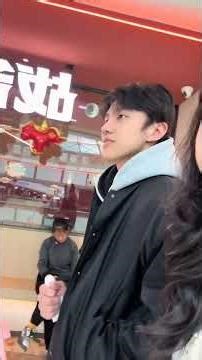 A Chinese Woman's Life Waited for Her Boyfriend's Bathroom Break: Unbelievable True Story