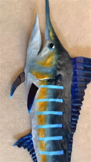 Paper Mache Artist on Instagram: "The process in making the newest paper mache fish 🗡️ 🐟 #papermacheart #sculpture #animalsculpture #upcyclingart #foryoupage #papermacheartist #handmade #fyp #cardboard #reels #arttutorial #あつ森"