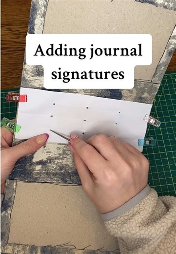 Sewing in journal signatures #handmadejournal #creativejournal #signatures #papercraft #journalpages