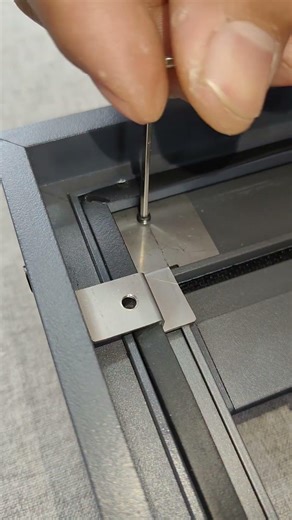 Extremely narrow invisible window screen, 304 stainless steel mesh! No-nail installation, simpler!