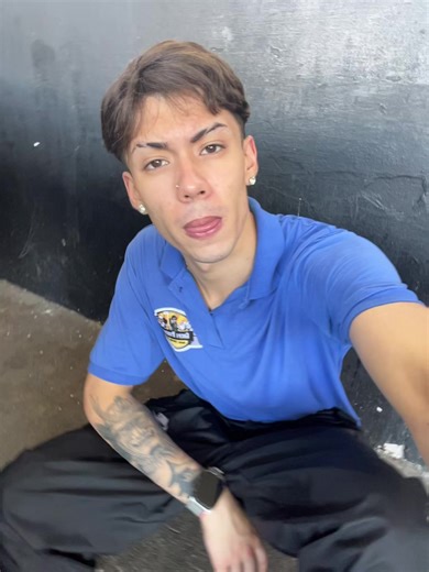 Os vídeos de Ribeiro🇫🇷 (@swk.rbr) com Minha Polêmica No Baile É Espancador De Buceta - DJ Charada da ZL