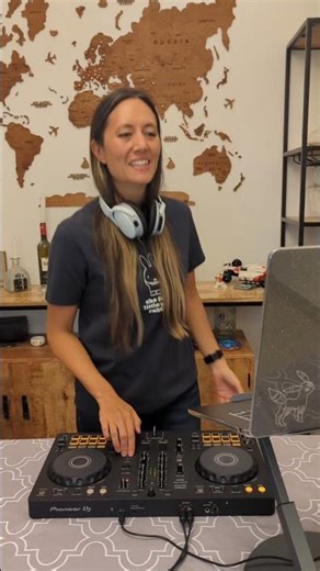 Wait for the switch up... 🎧🔥 #mashup #dj #shorts