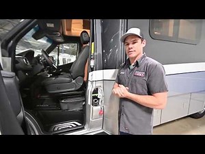 Tiffin Wayfarer Full Service Walk Through