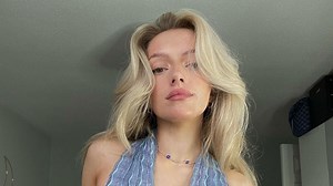 The ’70s Flip Is Summer’s Most Unexpected Hair Trend