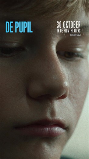 De Pupil – vanaf 30 oktober in de filmtheaters. Wat gebeurt er als vertrouwen misbruikt wordt? De Pupil vertelt het aangrijpende verhaal van Daan (12), een jongen die verstrikt raakt in een geheime wereld — en hoe hij probeert zichzelf terug te vinden. Een indringende film over macht, schaamte en veerkracht. | Gusto entertainment