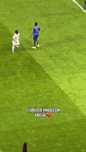 🙌🏻 Vini vuelve a sonreír con Arbeloa. #vini #vinicius #vinijr #arbeloa #mbappe | Jaime Herrero