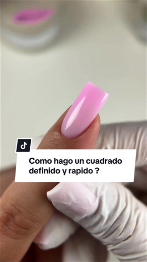 Cómo hacer un cuadrado definido y rápido en uñas