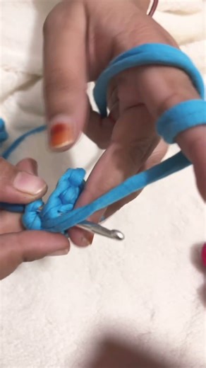 Macrame T-shirt yarn flower making video