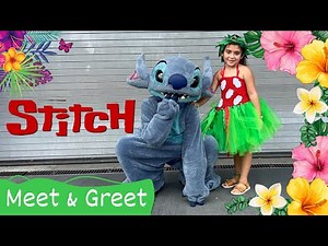 BEST STITCH INTERACTION AT DISNEY WORLD | MAGIC KINGDOM | ZIA CAMILA