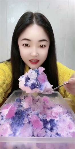 Enjoy the Crunchy Sounds of Ice ASMR