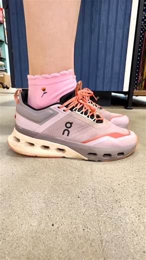 When you have an embroidery machine, you embroider everything, even socks! 🧦 With the MC1000, this trendy project couldn’t have been easier to stitch! Since the sock is small, we needed a tiny hoop, so the 2” x 2” FA5e hoop was the one for the job. We were so excited when we found this dainty flower in the machine’s built-in designs — it’s perfect! Hoop it with sticky wash-away stabilizer, hit “start,” and the project was stitched in less than five minutes. Ah! SO quick! And the finished socks 