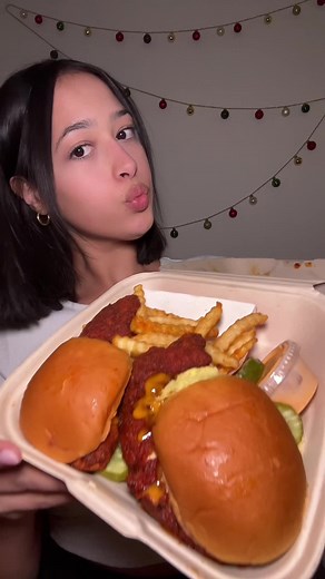 Dave's Hot Chicken Mukbang ASMR - Crunchy Food Eating Show