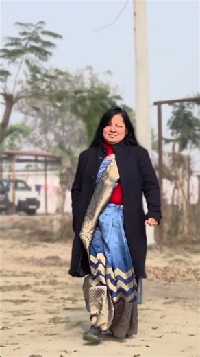 Elegant Saree Walk | Indian Traditional Look | Graceful Walk| Saree Love