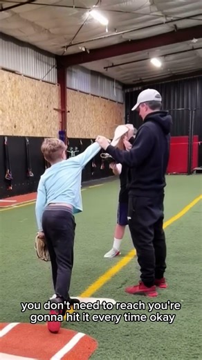 Pitching Towel Drill: How to Stop Reaching & Control your Finish🎯⚾️