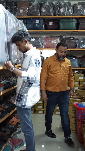 💼 Premium Leather Wallets , Starting from JUST ₹300! Upgrade your everyday style with 100% genuine leather wallets from SG Leather. Sleek design, premium finish, long-lasting quality — all at an unbeatable price! 😎🔥 💬 Comment “SG” for location #SGLeathers #LeatherWallet #GenuineLeather #AffordableLuxury #WalletCollection | SG Leathers