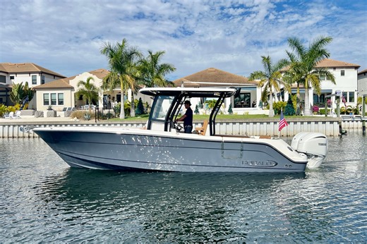 Used 2025 Robalo R302 Center Console, 33570 Ruskin - Boat Trader