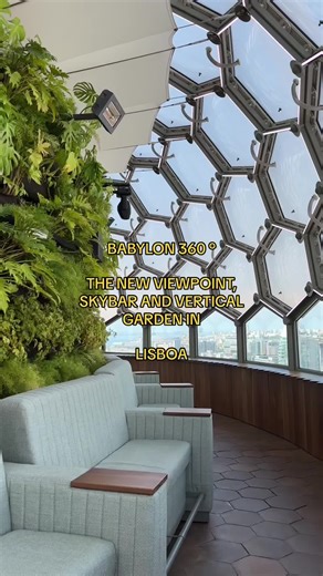 The recently open Babylon 360.º is a skybar, viewpoint and vertical garden 145 meters up on the Myriad by Sana hotel in the oriental part of Lisbon (Parque das Nações). The access is through a panoramic elevator up to 145 meters high where the bar is located. You can have some cocktails while enjoying the wonderful views of the oriental part of Lisbon. 38 windows have QR codes, when you read them with your smartphone, you'll have access to stories about the life of the Portuguese navigator Vasco