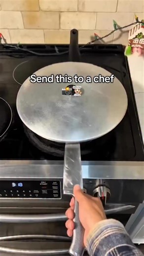 ClipCam on Instagram: "👨‍🍳 POV: the kitchen locks in, heat builds, and every chop, sear, and finishing touch finally looks exactly how you create it. From prep to plate — capture your culinary craft from your perspective. 🔥📷 #chef #cooking #povcamera #christmasgift"