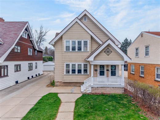 2131 N 65th St #2133, Wauwatosa, WI 53213 - MLS 1958489 - Coldwell Banker