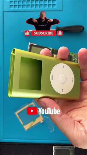Change iPod mini glass 🧐 #ipod #apple #ipodforever #mini #repair #aliexpresshaul #retro #modded