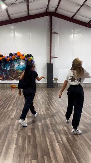 brightyn brems on Instagram: "in honor of the sza concert tonight, here’s a vid of me and sissy @addiebrems_ 💙 song- @sza i do not own the rights to this song"