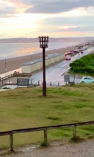 Beautiful Seaside town SEAFORD in East Sussex, beaches to visit U.K. days out, van life