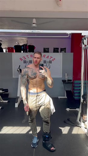 Ejercicios efectivos en el gym con Alex Belmont