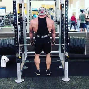 How many reps did you guys count? 🤔 BOOM 💥 | Powerlifting Motivation